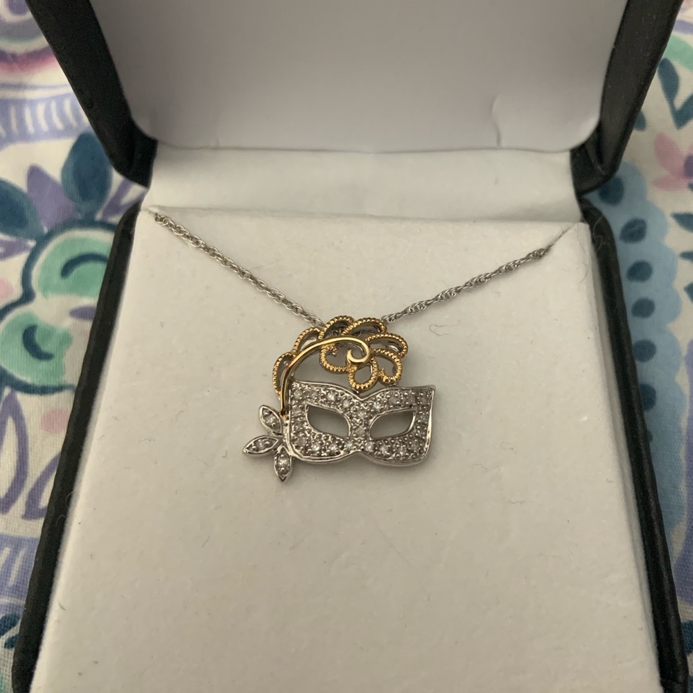 NWT 18” Masquerade Necklace, 14k gold & sterling